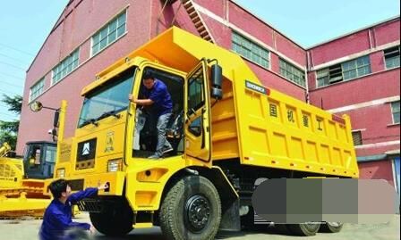 非公路自卸車 非公路自卸車