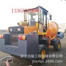廠家自動(dòng)上料幾方攪拌車 多功能小型混凝土機(jī)地泵罐車多少錢一臺(tái)