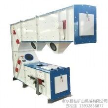 耐火材料專用Z型提升機，整機防爆，內(nèi)置強制通風(fēng)系統(tǒng)